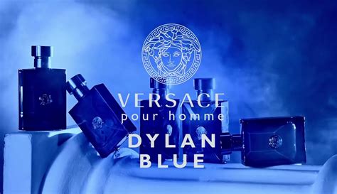 pubblicità profumo versace 2000